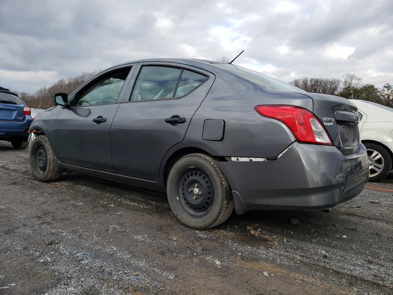 Obraz 2 z 2019 NISSAN VERSA S 2019 z VIN 3N1CN7APXKL810523