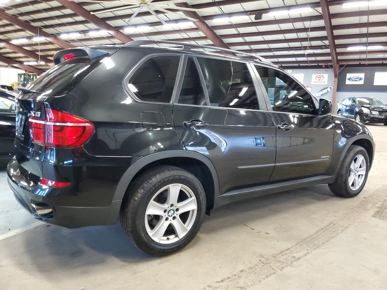 Изображение 3 2013 BMW X5 XDRIVE35I 2013 с VIN 5UXZV4C58D0G57224