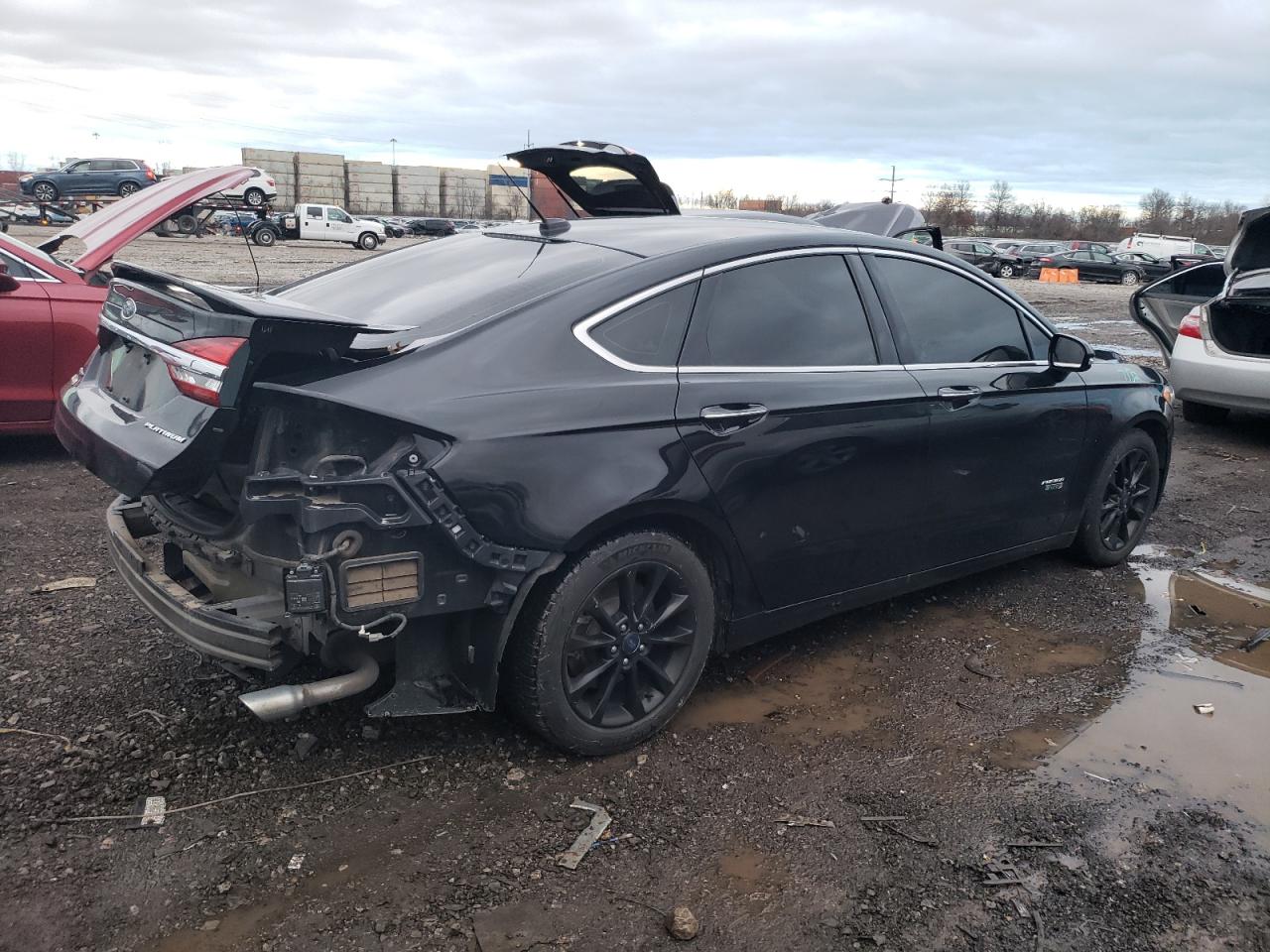 Image 3 of 2017 FORD FUSION TITANIUM PHEV 2017 with VIN 3FA6P0SU2HR229397