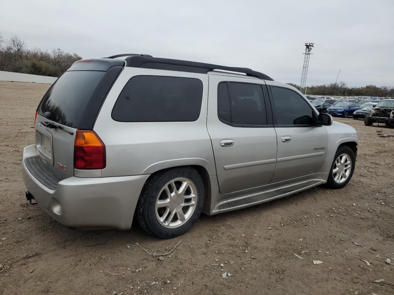 Изображение 3 2006 GMC ENVOY DENALI XL 2006 с VIN 1GKET66M466139410