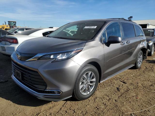 Изображение 1 2022 TOYOTA SIENNA XLE 2022 с VIN 5TDJRKEC1NS117809