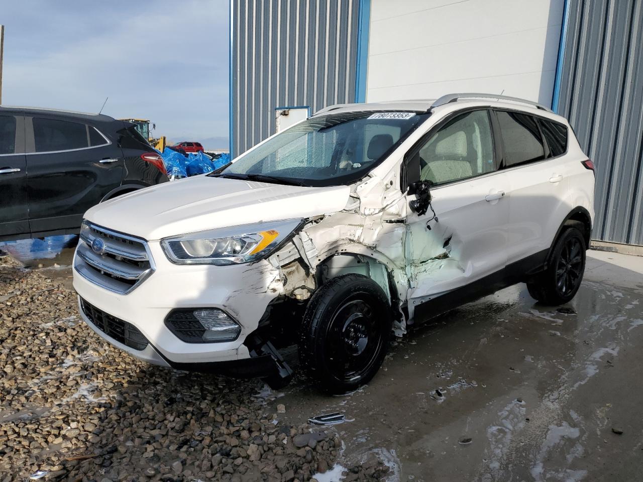Изображение 1 2017 FORD ESCAPE TITANIUM 2017 с VIN 1FMCU9J91HUC25823