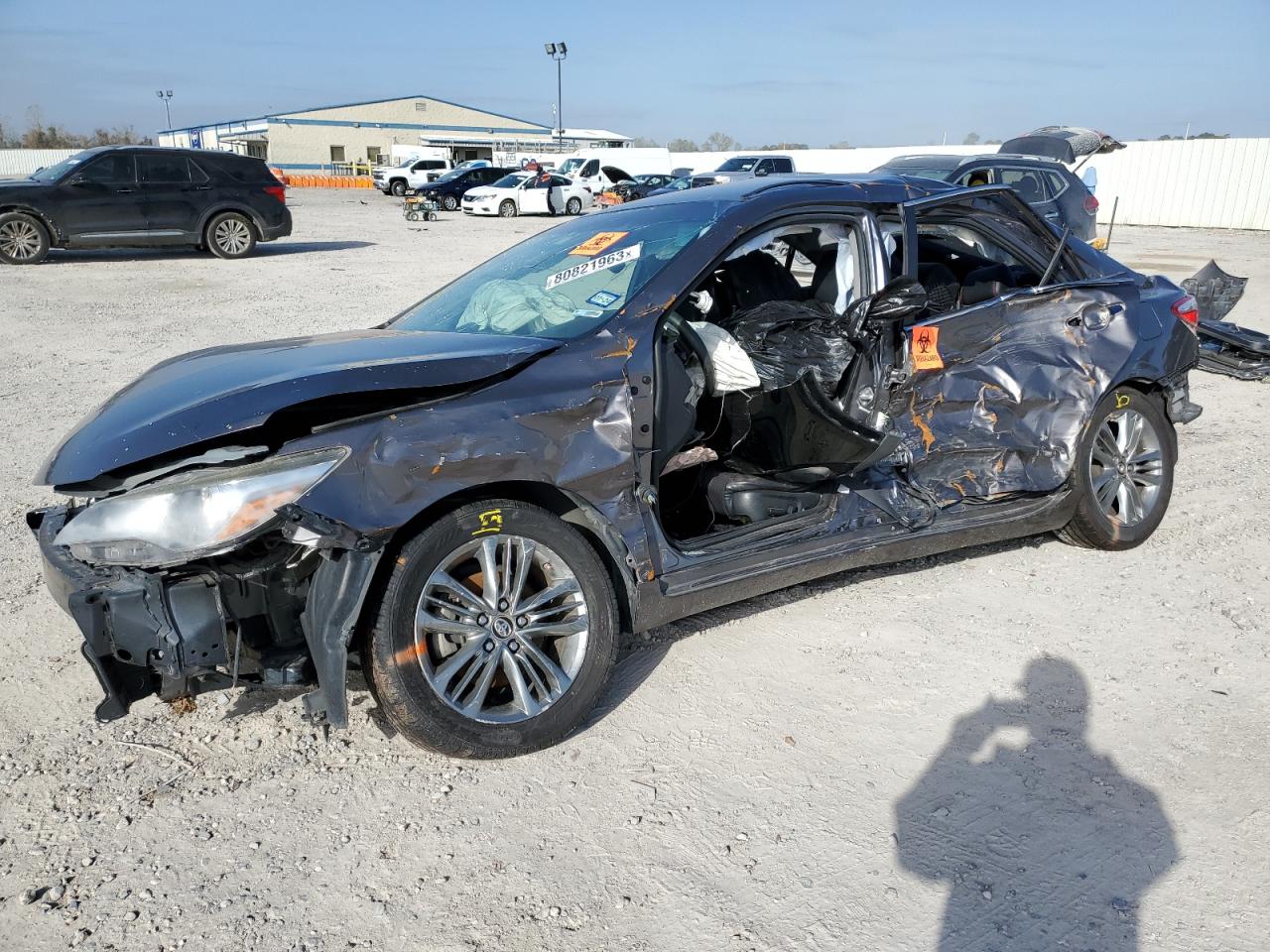 Image 1 of 2017 TOYOTA CAMRY LE 2017 with VIN 4T1BF1FK5HU382807