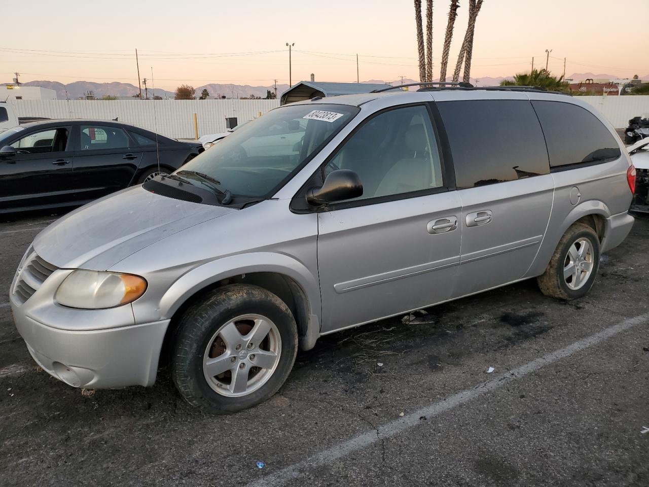 Obraz 1 z 2007 DODGE GRAND CARAVAN SXT 2007 z VIN 2D8GP44L77R125374