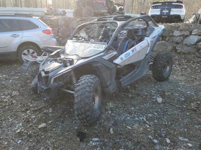 Obraz 2 z 2018 CAN-AM MAVERICK X3 TURBO 2018 z VIN 3JBVGAY42JK000481