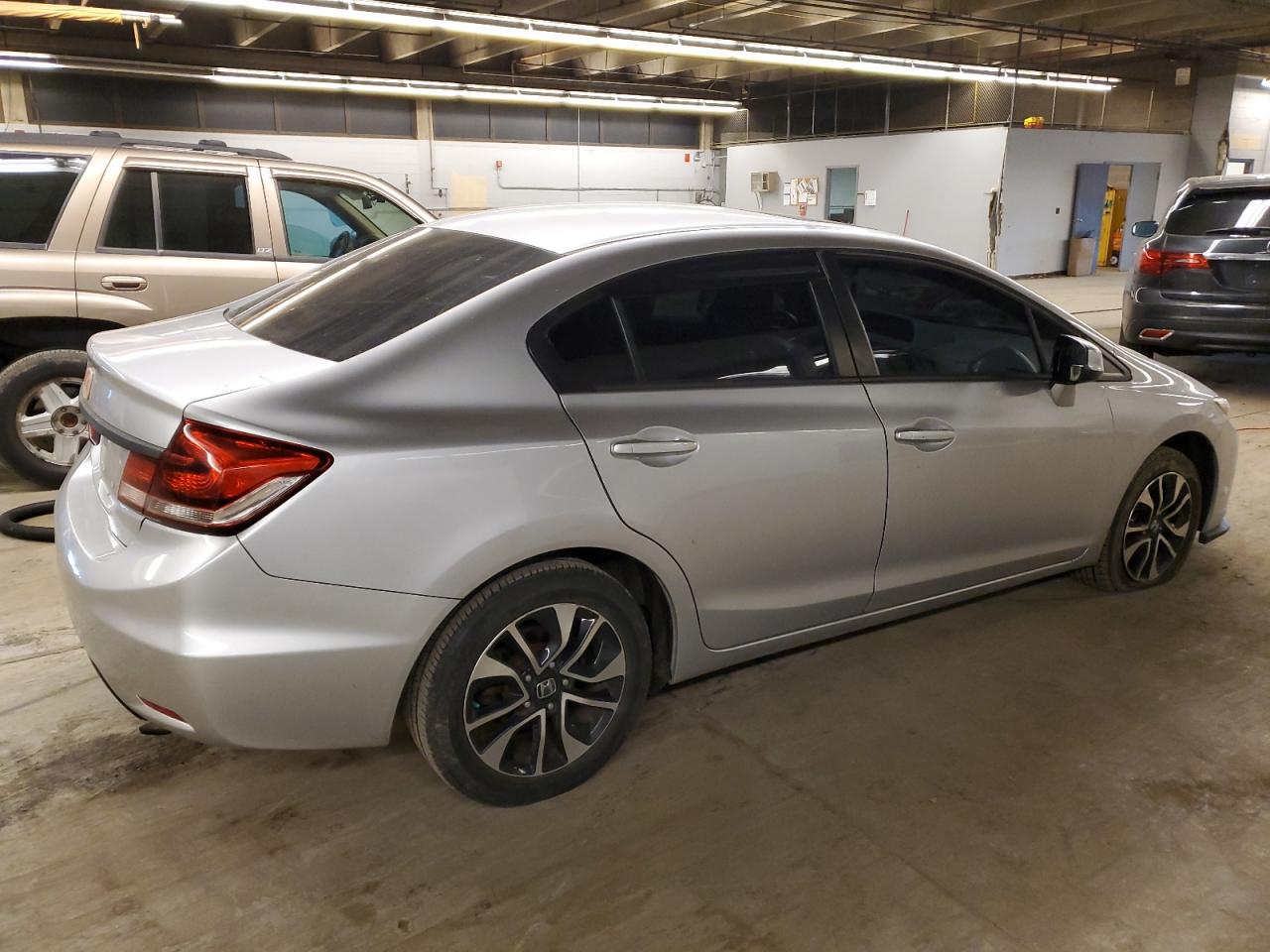 Image 3 of 2013 HONDA CIVIC EX 2013 with VIN 19XFB2F88DE097040