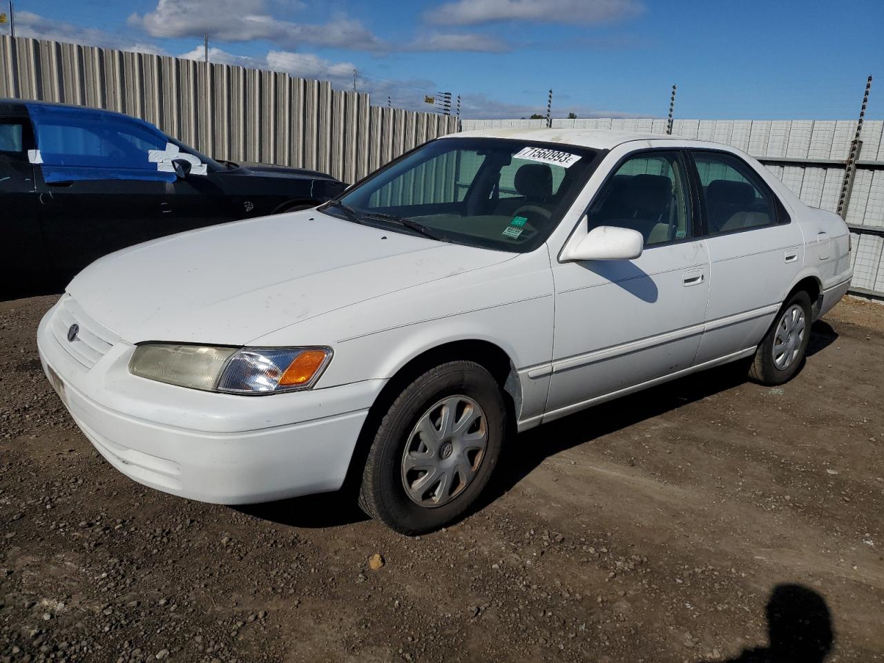 Image 1 of 1998 TOYOTA CAMRY CE 1998 with VIN JT2BG22K9W0224383