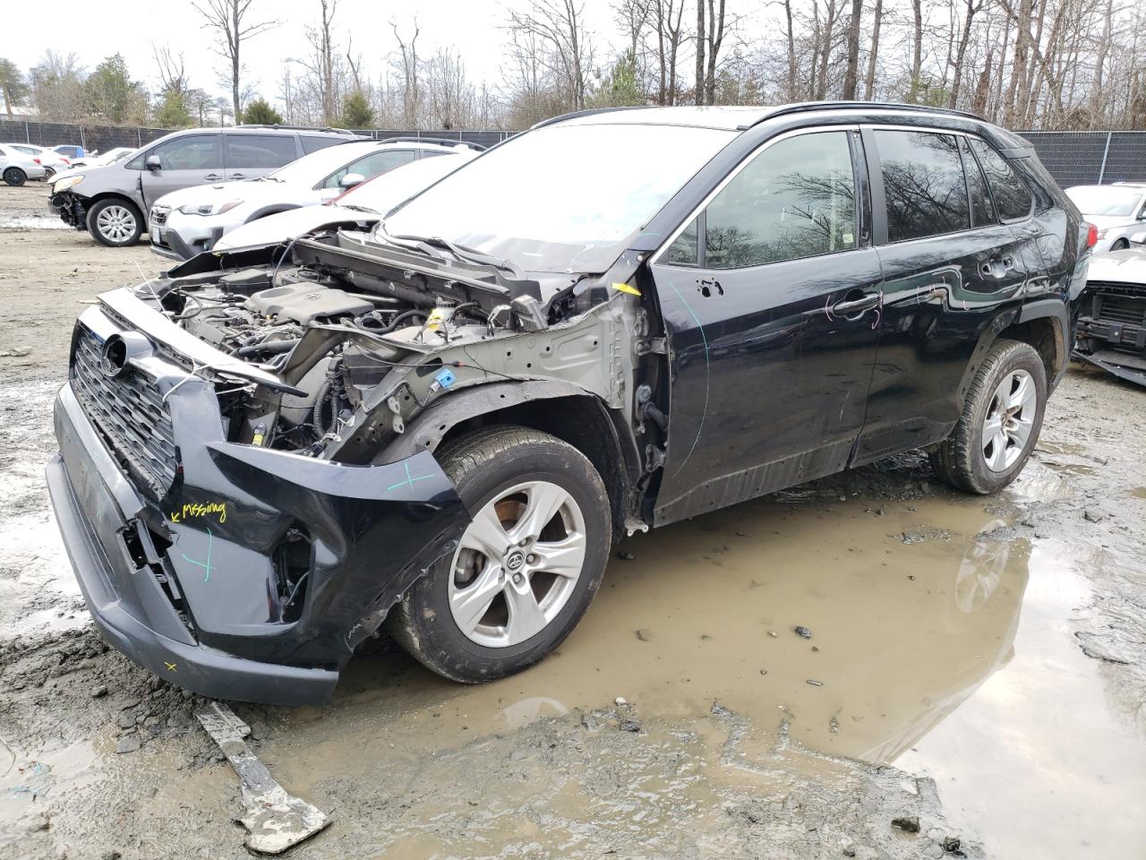 Изображение 1 2019 TOYOTA RAV4 XLE 2019 с VIN JTMW1RFV2KD002682