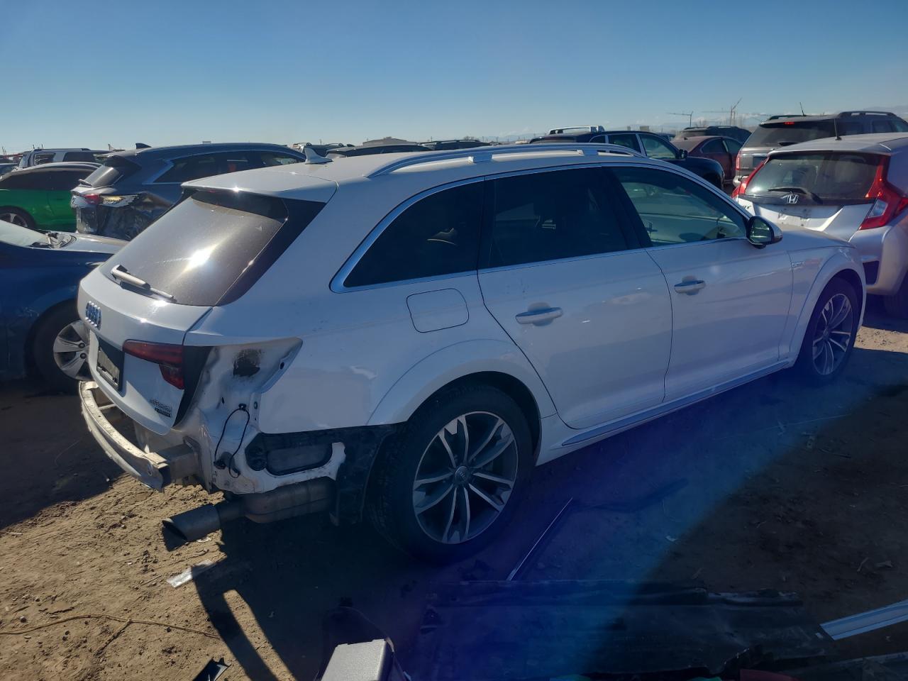 Obraz 3 z 2018 AUDI A4 ALLROAD PREMIUM PLUS 2018 z VIN WA18NAF46JA059340