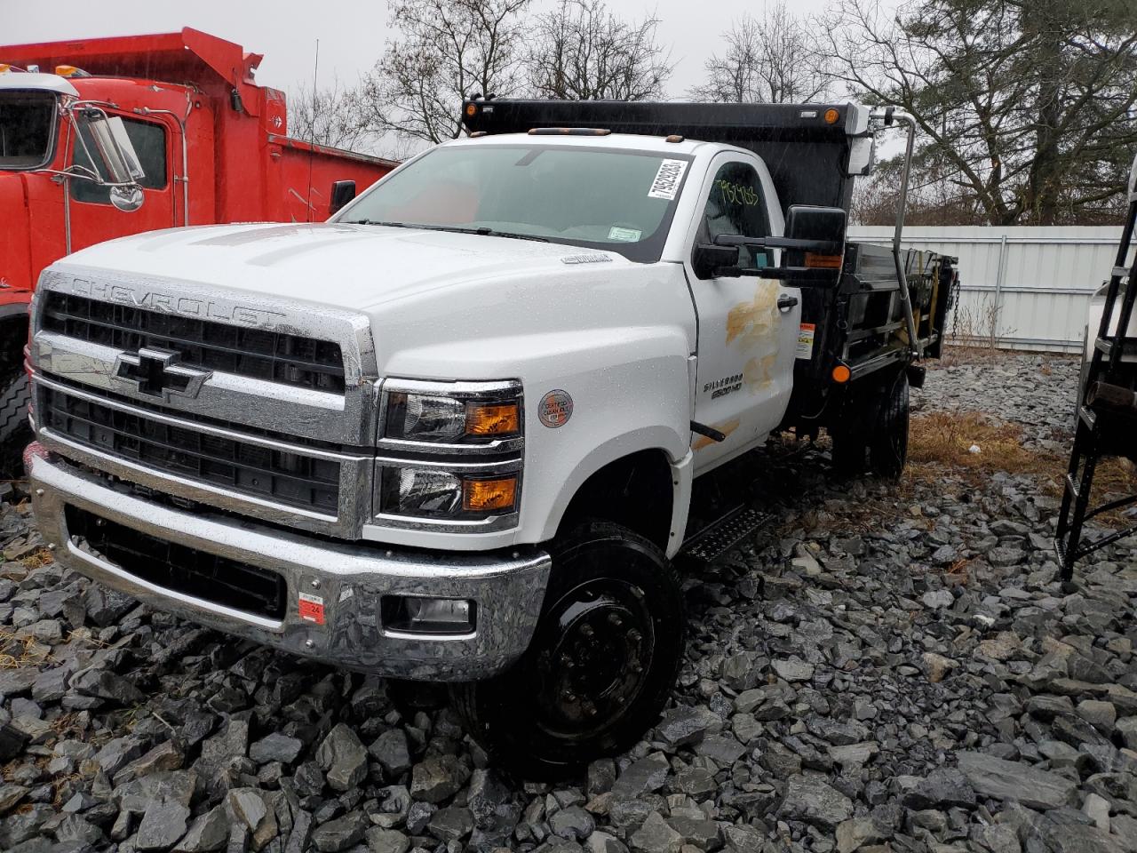 Изображение 1 2021 CHEVROLET SILVERADO MEDIUM DUTY  2021 с VIN 1HTKJPVM6MH677980