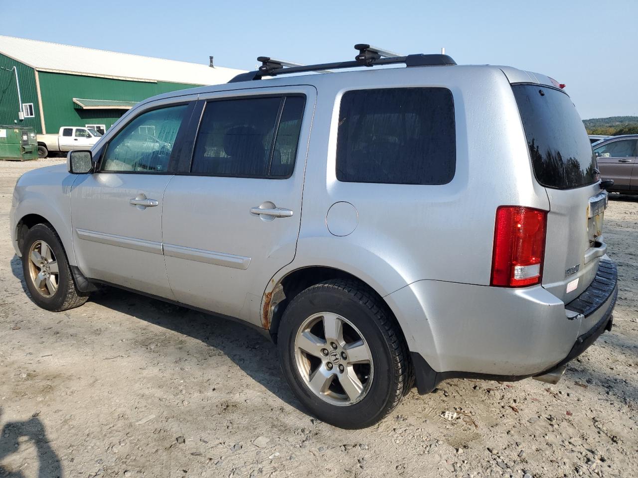 Image 2 of 2011 HONDA PILOT EXL 2011 with VIN 5FNYF4H53BB024743