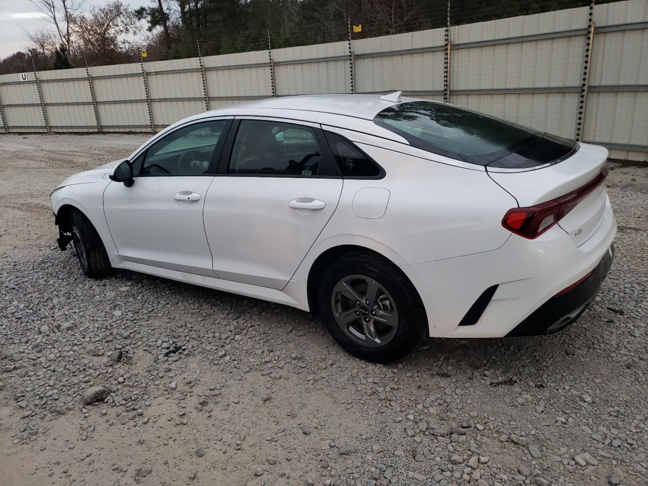 Obraz 2 z 2023 KIA K5 LXS 2023 z VIN 5XXG14J27PG208937