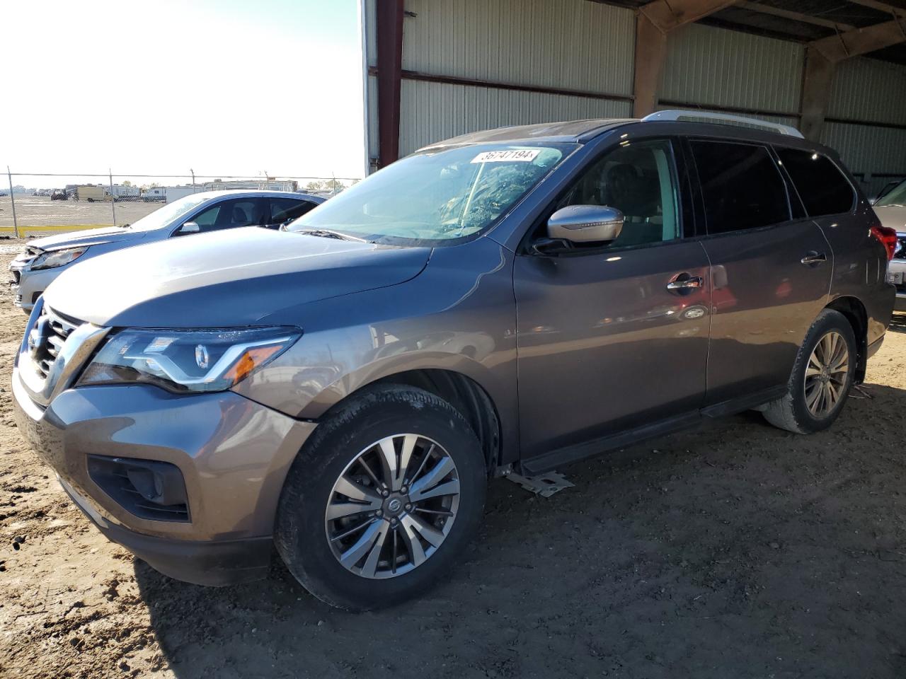 Obraz 1 z 2017 NISSAN PATHFINDER S 2017 z VIN 5N1DR2MN6HC640101