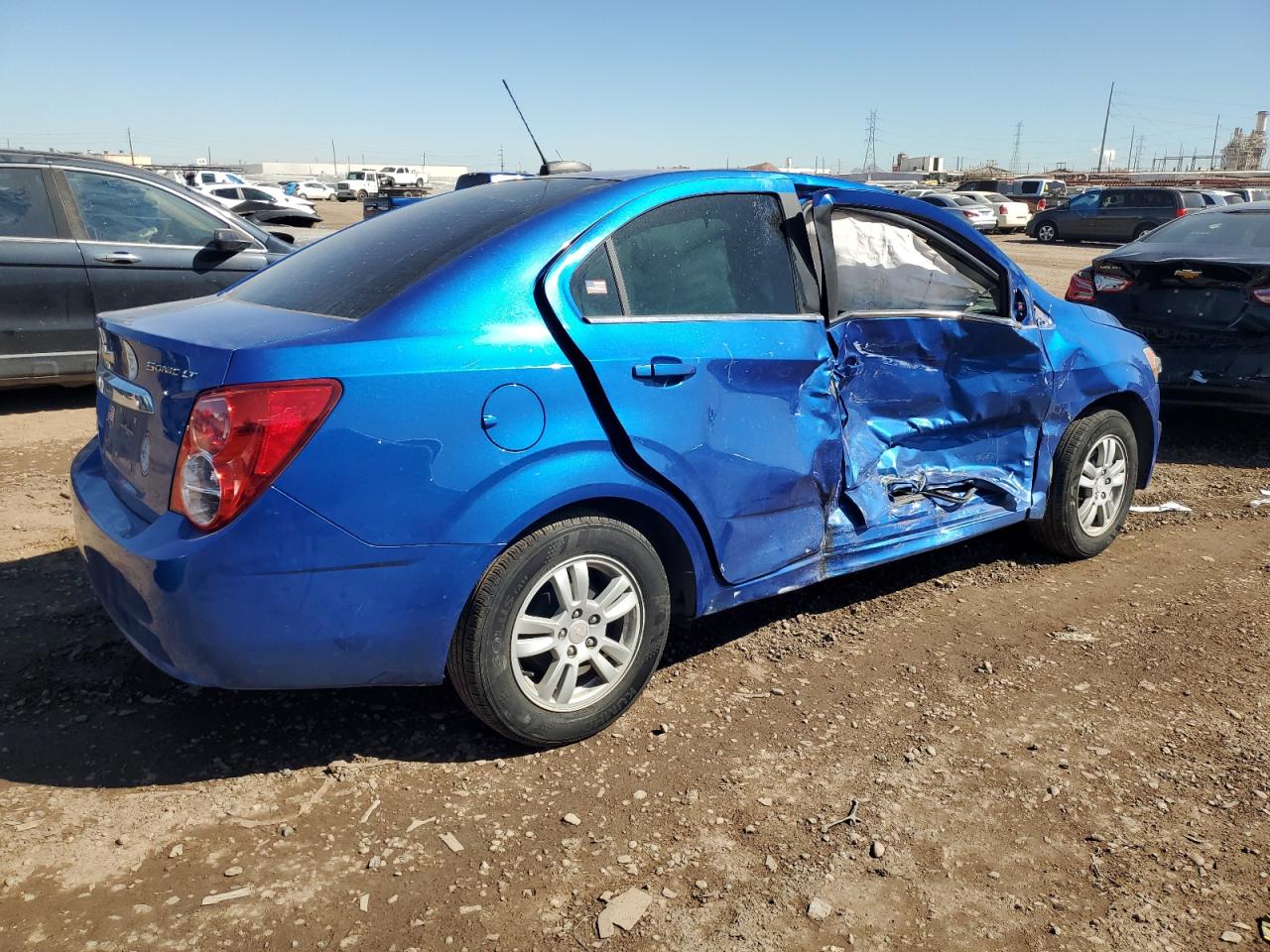 Obraz 3 z 2016 CHEVROLET SONIC LT 2016 z VIN 1G1JC5SH2G4137822