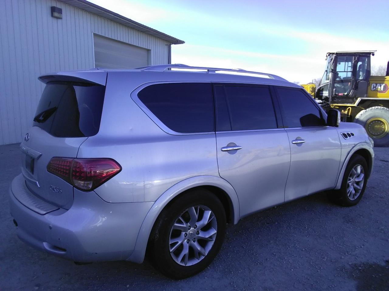 Obraz 3 z 2012 INFINITI QX56  2012 z VIN JN8AZ2NE1C9016125
