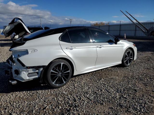 Image 3 of 2019 TOYOTA CAMRY XSE 2019 with VIN 4T1B61HK0KU175181