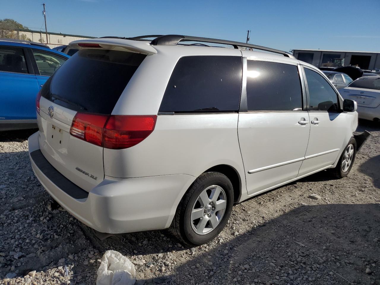 Изображение 3 2004 TOYOTA SIENNA XLE 2004 с VIN 5TDZA22C74S144123