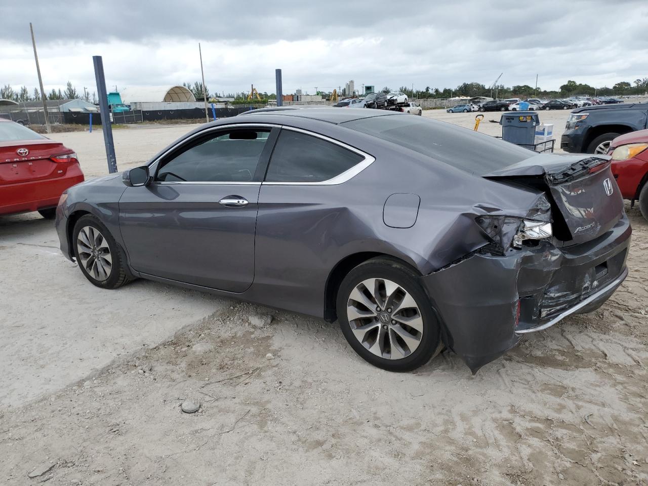 Obraz 2 z 2015 HONDA ACCORD EX 2015 z VIN 1HGCT1B74FA002343