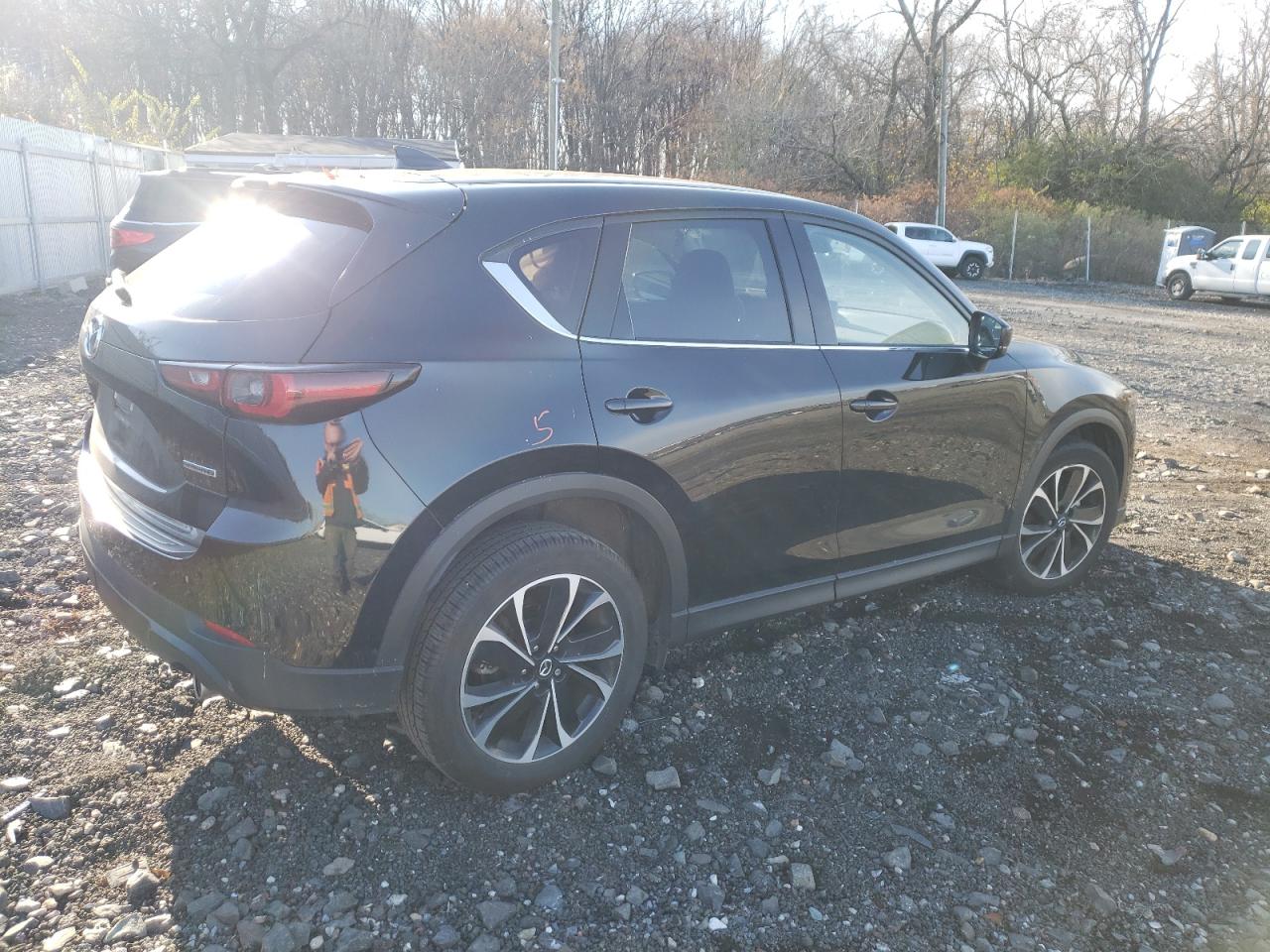 Obraz 3 z 2022 MAZDA CX-5 PREMIUM 2022 z VIN JM3KFBDM8N0547337