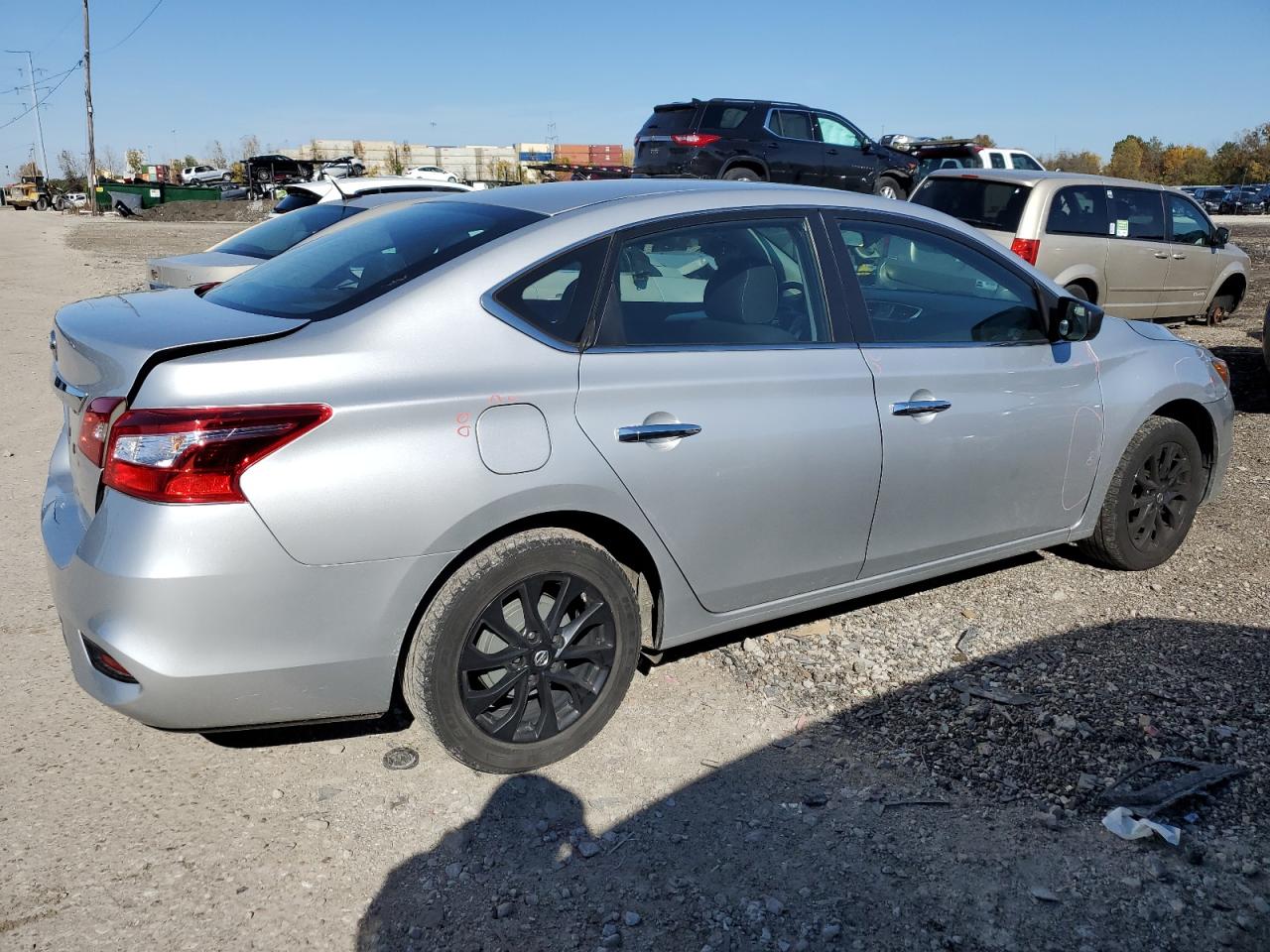 Obraz 3 z 2016 NISSAN SENTRA S 2016 z VIN 3N1AB7AP5GY292797