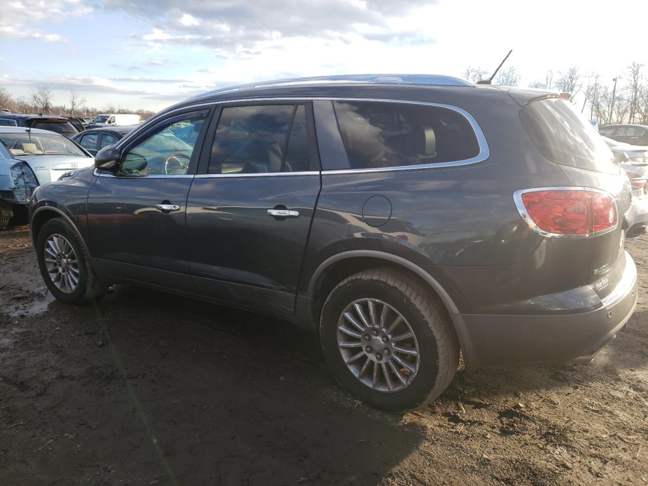 Изображение 2 2011 BUICK ENCLAVE CXL 2011 с VIN 5GAKRBED0BJ356775
