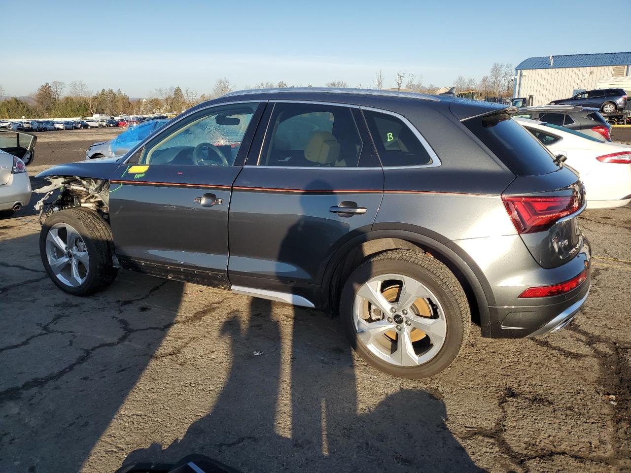 Image 2 of 2023 AUDI Q5 PREMIUM PLUS 45 2023 with VIN WA1EAAFY0P2116619