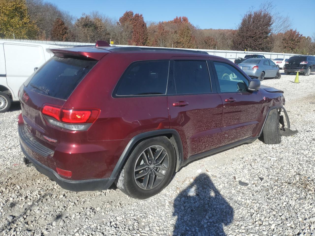 Изображение 3 2018 JEEP GRAND CHEROKEE TRAILHAWK 2018 с VIN 1C4RJFLG8JC335331