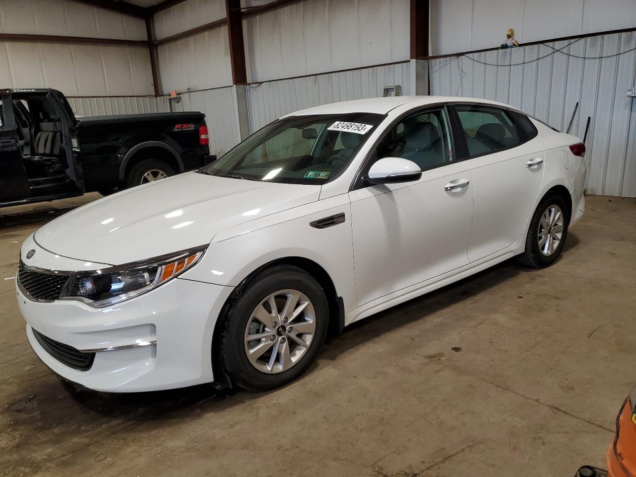 Obraz 1 z 2018 KIA OPTIMA LX 2018 z VIN 5XXGT4L38JG198135