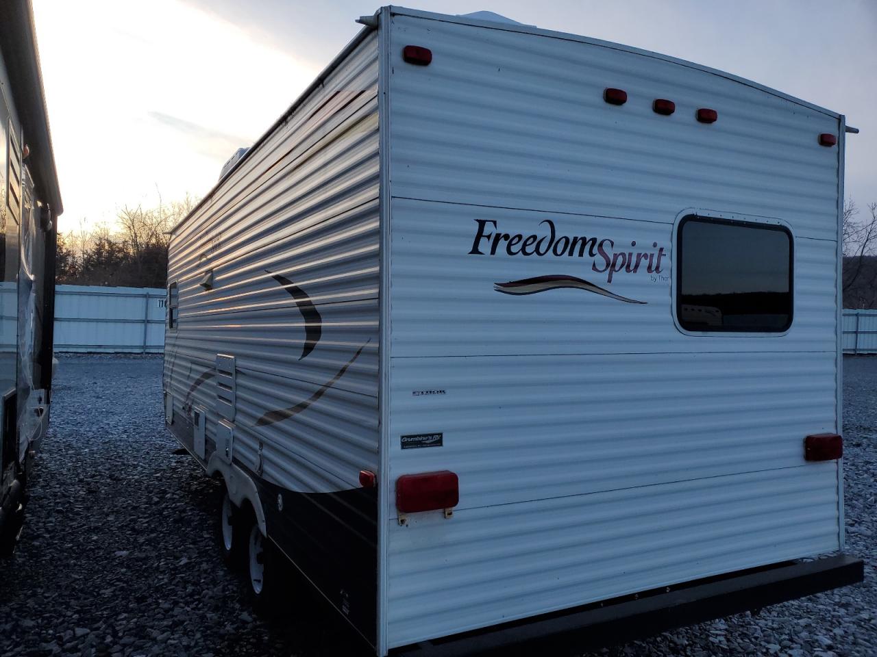Изображение 3 2010 DUTC FREEDOM 2010 с VIN 47CTDFK29AM437121