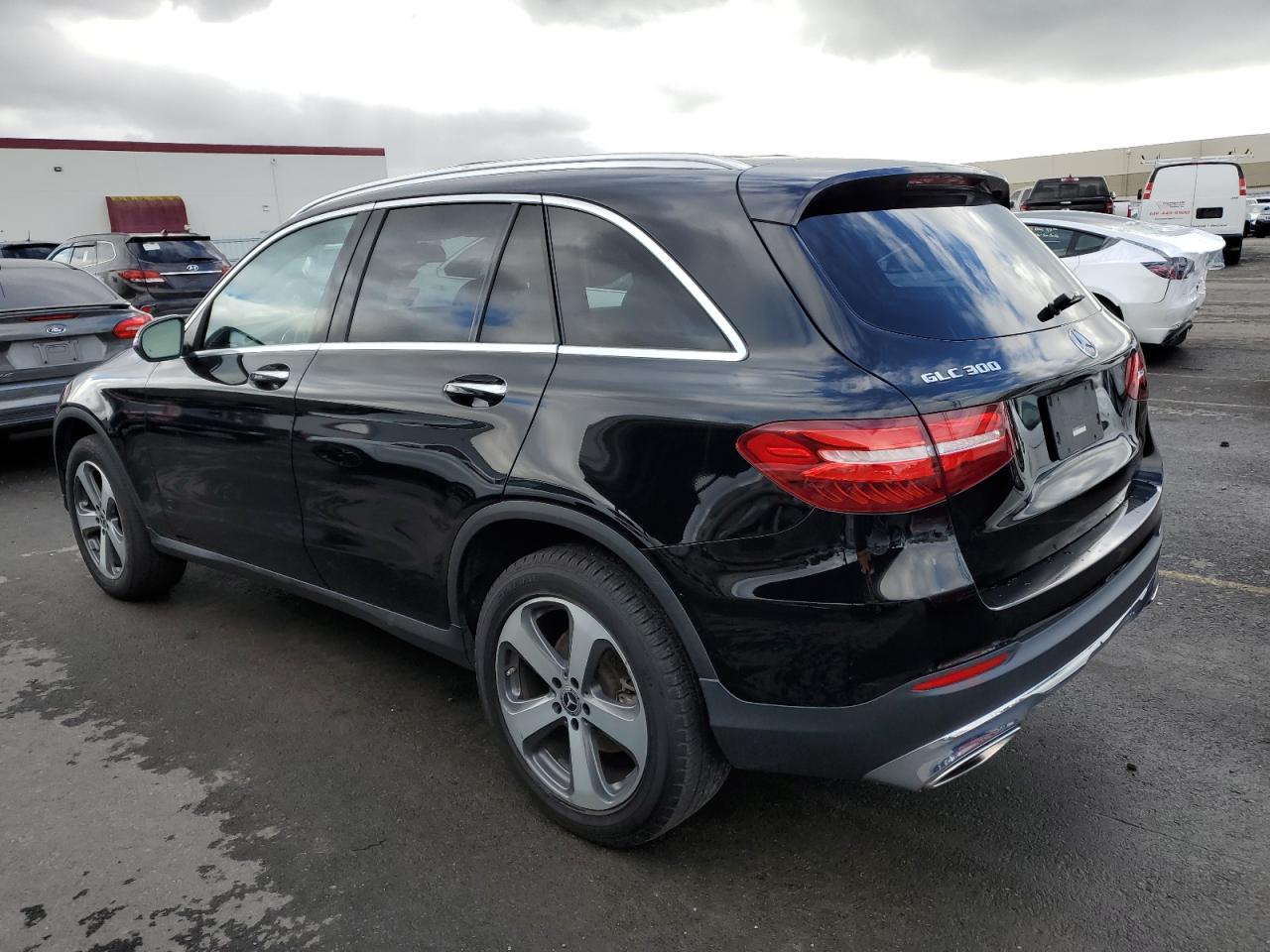 Изображение 2 2019 MERCEDES-BENZ GLC 300 2019 с VIN WDC0G4JB0KF505761