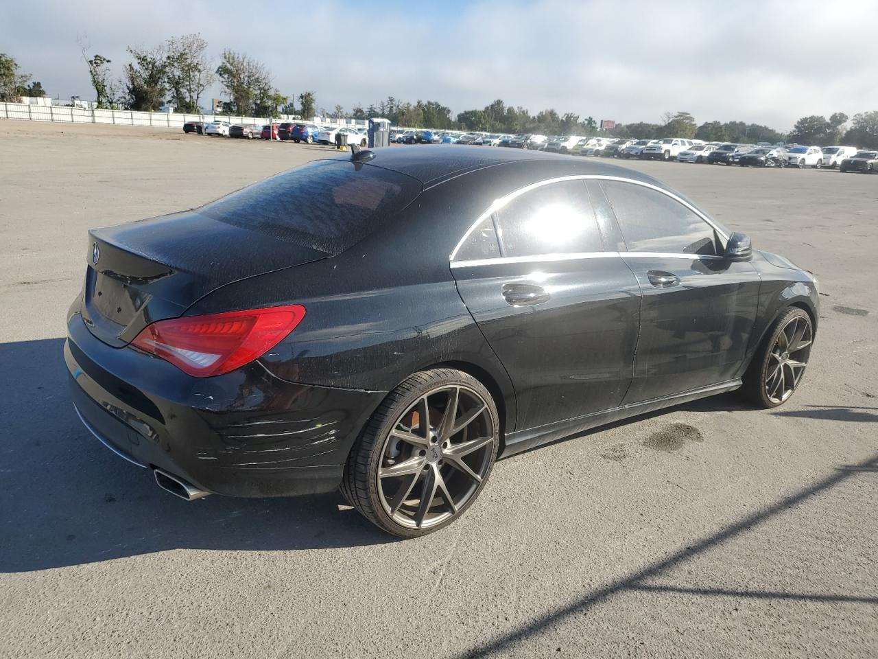 Image 3 of 2014 MERCEDES-BENZ CLA 250 2014 with VIN WDDSJ4EB3EN042945