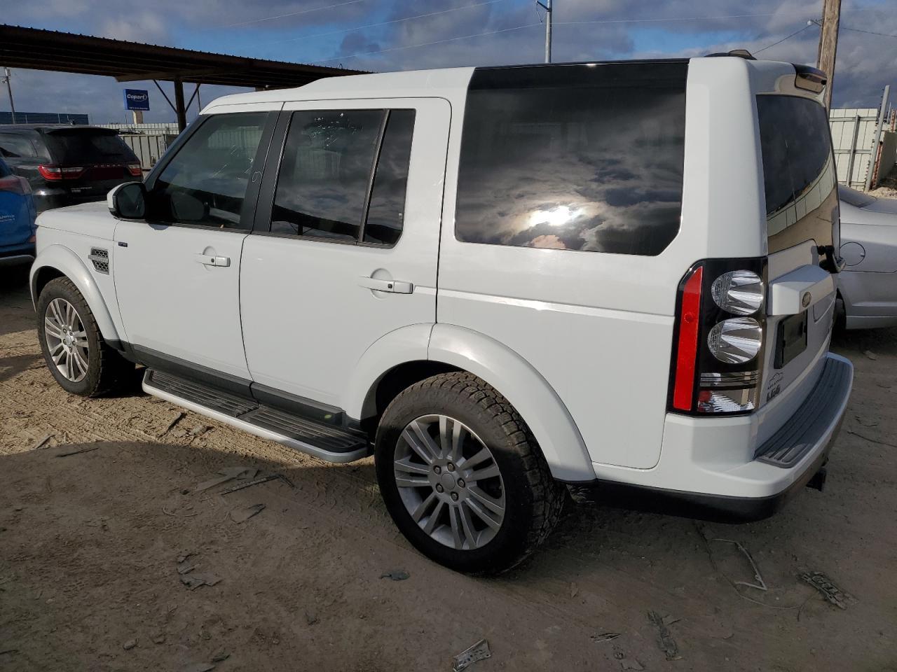 Image 2 of 2016 LAND ROVER LR4 HSE LUXURY 2016 with VIN SALAK2V65GA795759