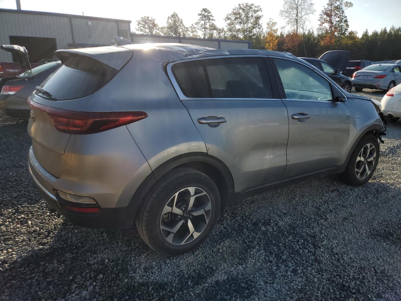 Изображение 3 2021 KIA SPORTAGE LX 2021 с VIN KNDPMCAC2M7943985