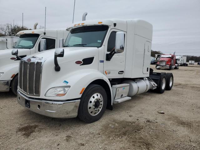 Изображение 2 2016 PETERBILT 579  2016 с VIN 1XPBDP9X8GD333716