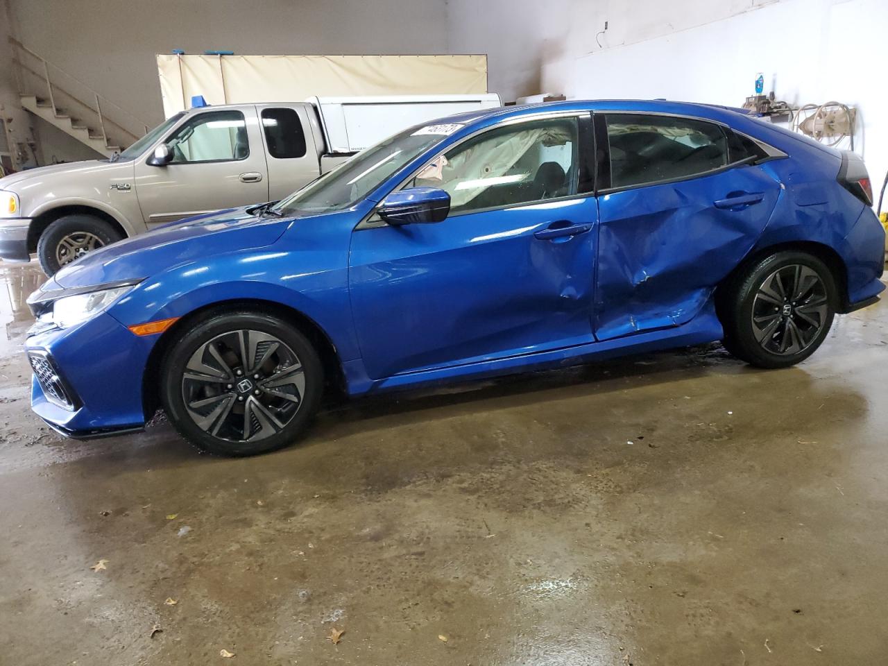 Image 1 of 2017 HONDA CIVIC EX 2017 with VIN SHHFK7H52HU200340