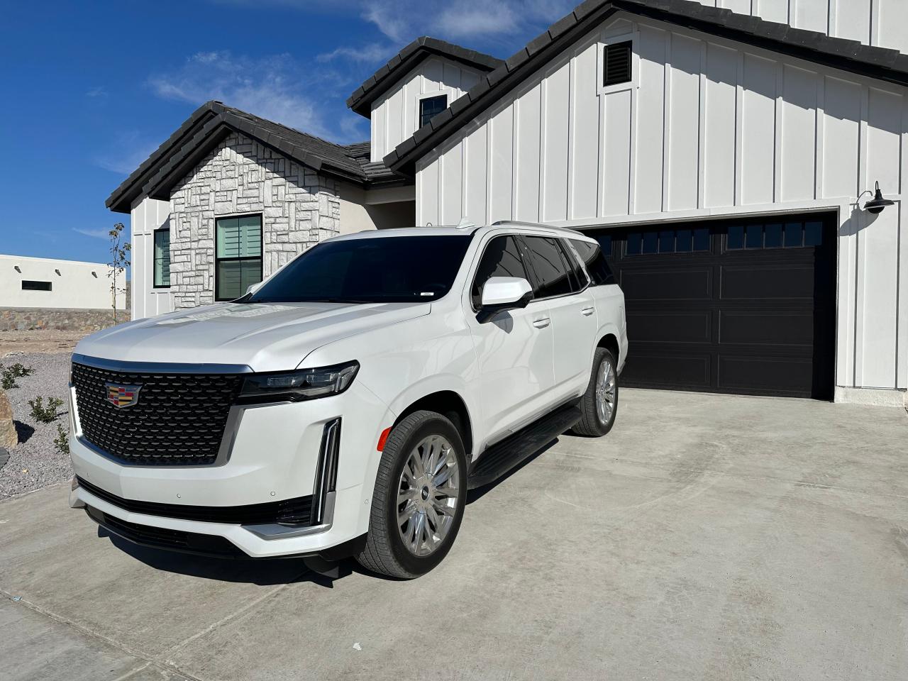 Image 2 of 2023 CADILLAC ESCALADE PREMIUM LUXURY 2023 with VIN 1GYS4BKL9PR309644