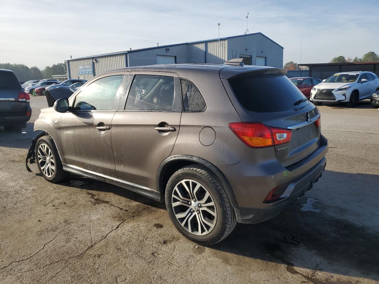 Obraz 2 z 2018 MITSUBISHI OUTLANDER SPORT ES 2018 z VIN JA4AP3AW7JU020349