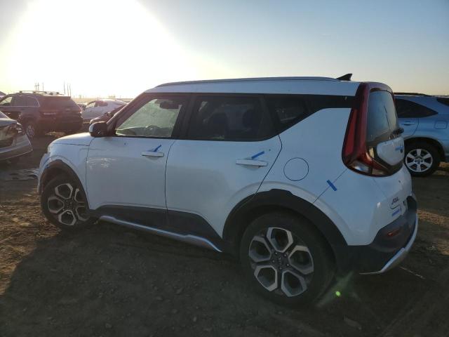 Изображение 2 2020 KIA SOUL LX 2020 с VIN KNDJ23AU5L7022072