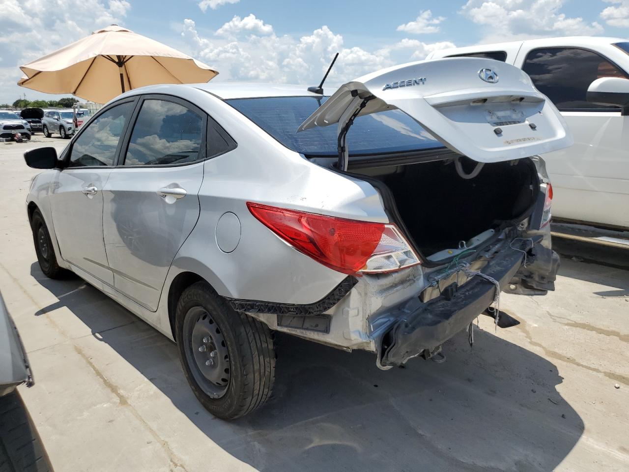 Obraz 2 z 2017 HYUNDAI ACCENT SE 2017 z VIN KMHCT4AE9HU202339