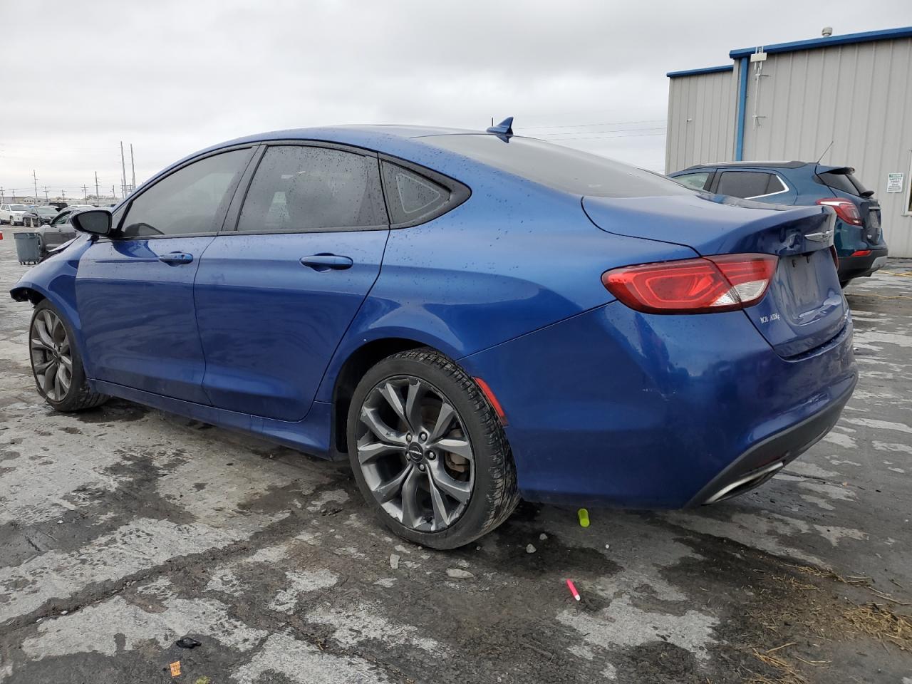 Изображение 2 2015 CHRYSLER 200 S 2015 с VIN 1C3CCCBB6FN641920
