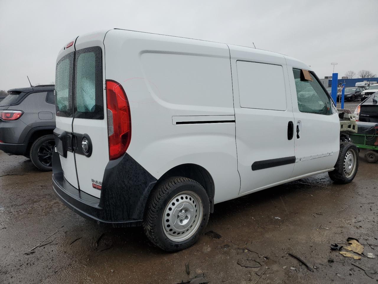 Obraz 3 z 2020 RAM PROMASTER CITY  2020 z VIN ZFBHRFAB2L6S18408