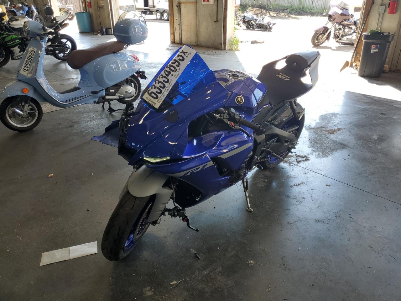 Image 2 of 2020 YAMAHA YZFR1  2020 with VIN JYARN66E5LA000987