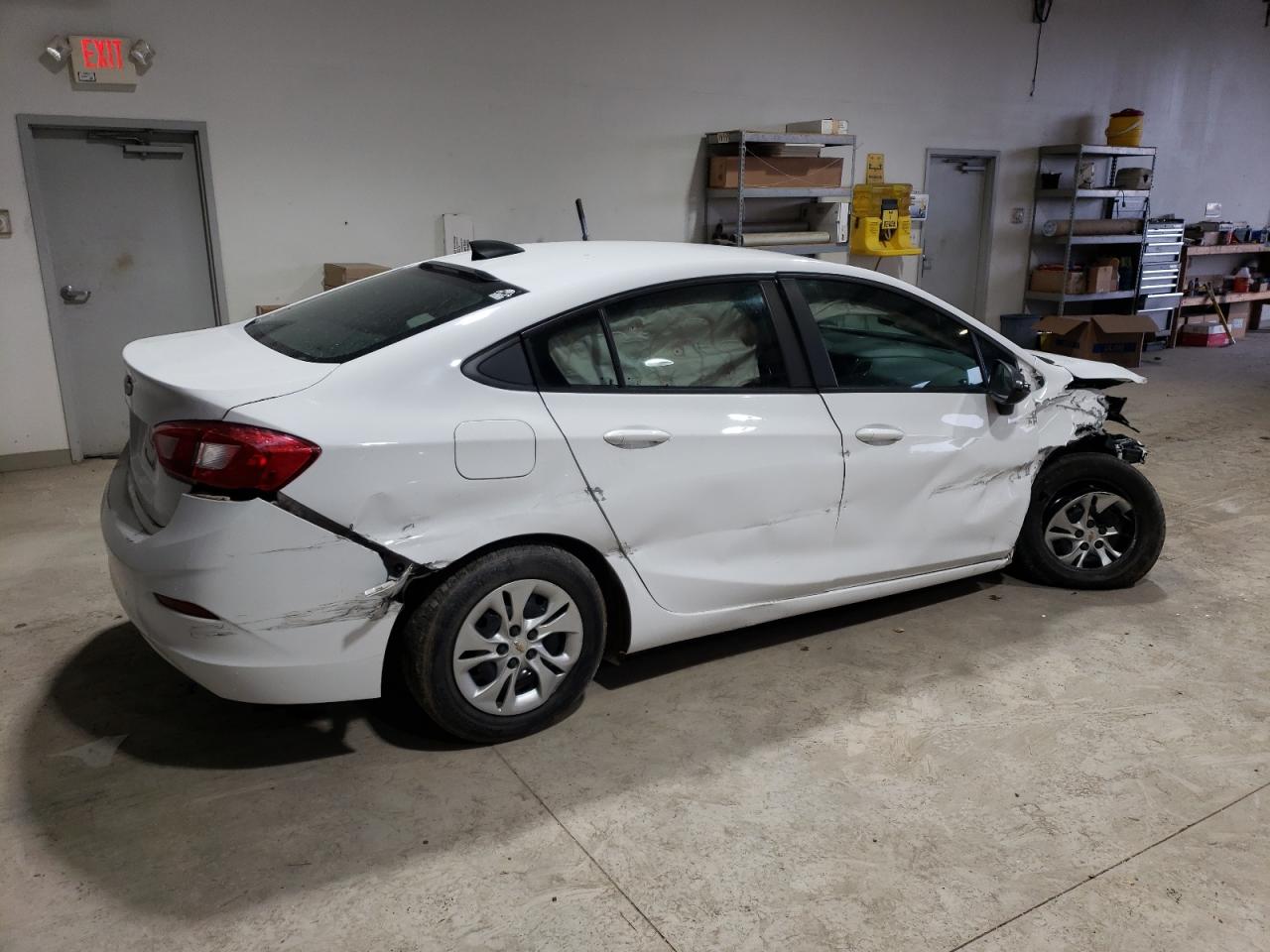 Obraz 3 z 2019 CHEVROLET CRUZE LS 2019 z VIN 1G1BC5SM7K7126453