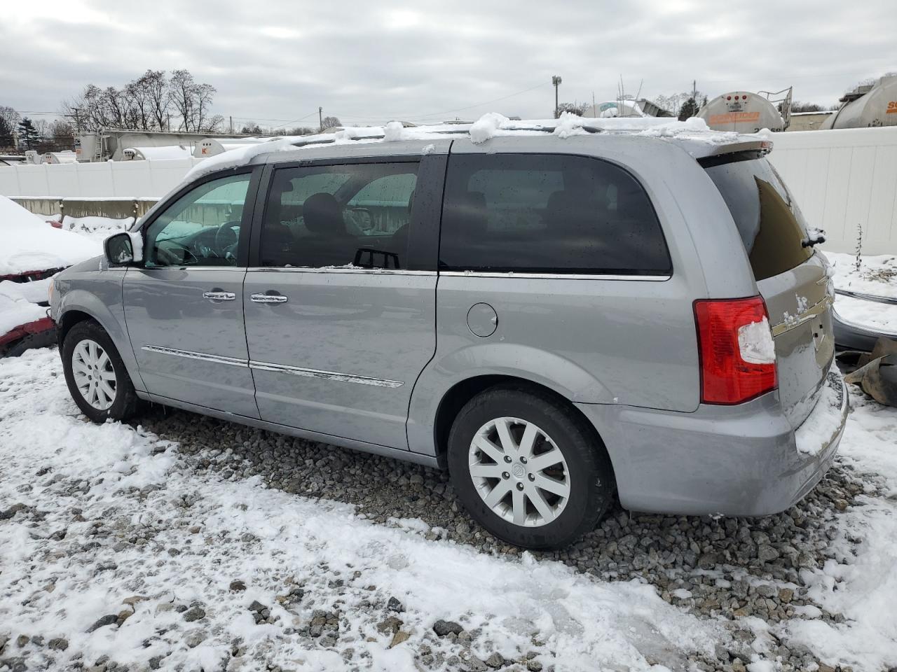 Image 2 of 2016 CHRYSLER TOWN & COUNTRY TOURING 2016 with VIN 2C4RC1BGXGR119494