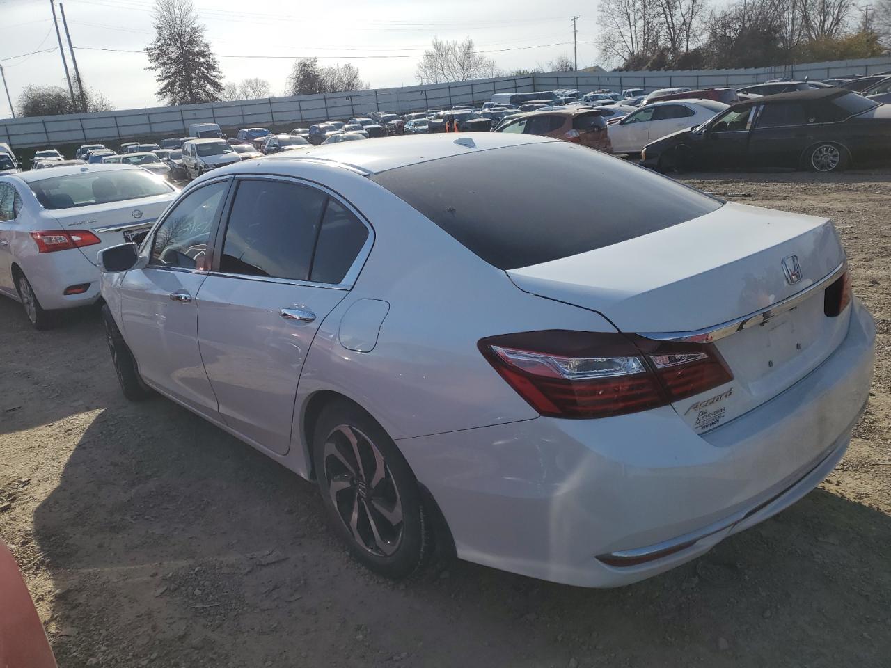 Image 2 of 2016 HONDA ACCORD EXL 2016 with VIN 1HGCR2F80GA140440