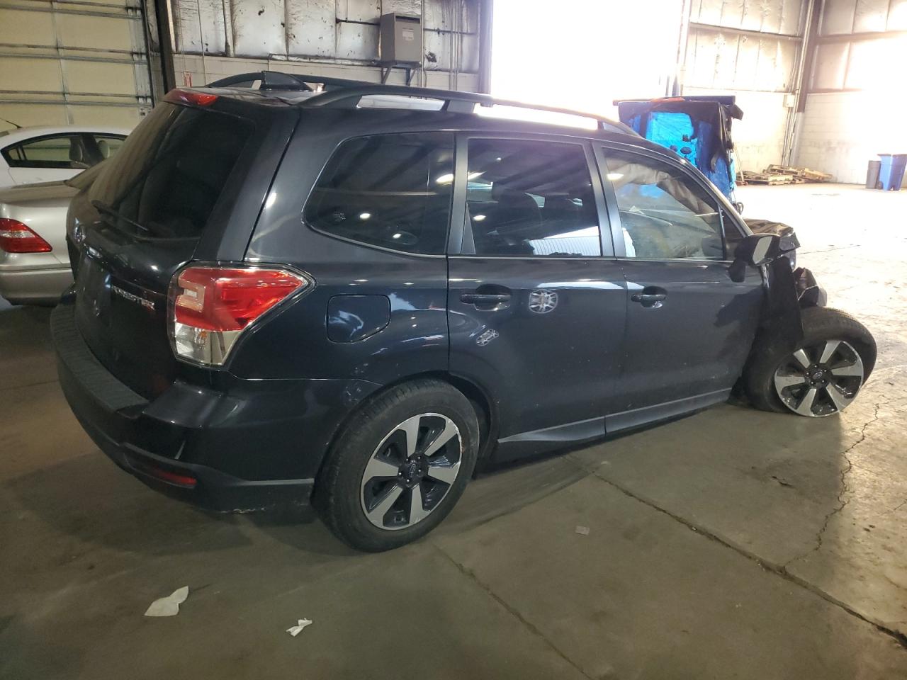 Obraz 3 z 2018 SUBARU FORESTER 2.5I 2018 z VIN JF2SJABC1JH558768
