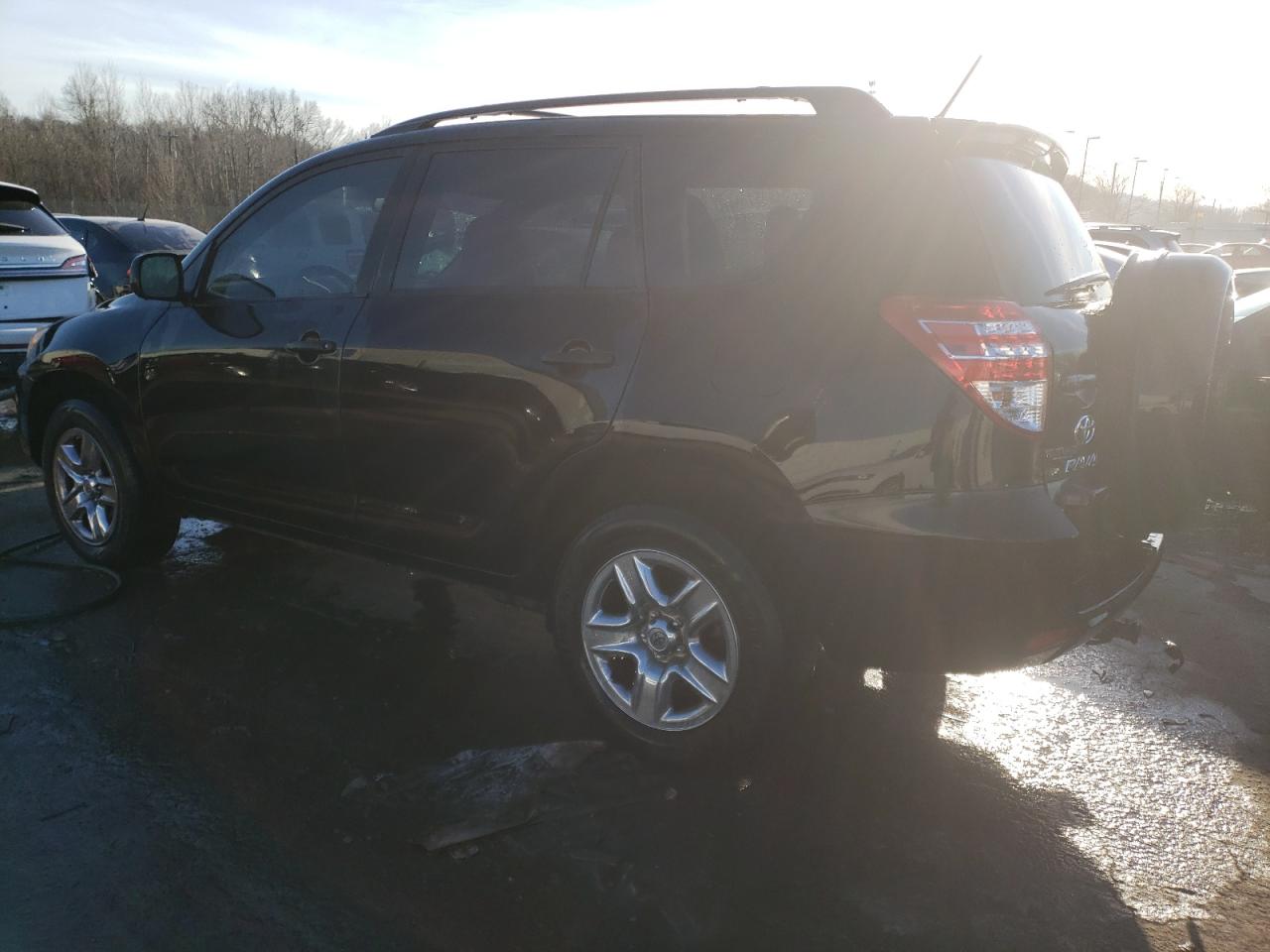 Obraz 2 z 2011 TOYOTA RAV4  2011 z VIN 2T3ZF4DV7BW091429