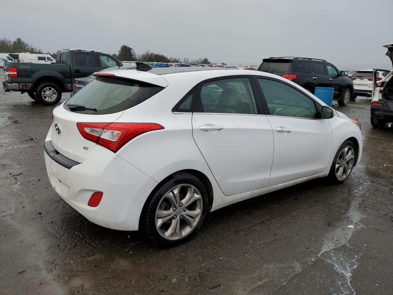Изображение 3 2014 HYUNDAI ELANTRA GT  2014 с VIN KMHD35LHXEU217011