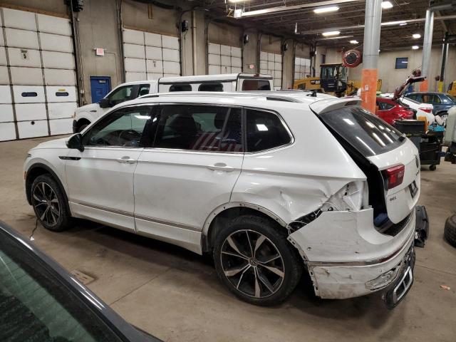 Изображение 2 2022 VOLKSWAGEN TIGUAN SEL R-LINE 2022 с VIN 3VV4B7AX6NM151267