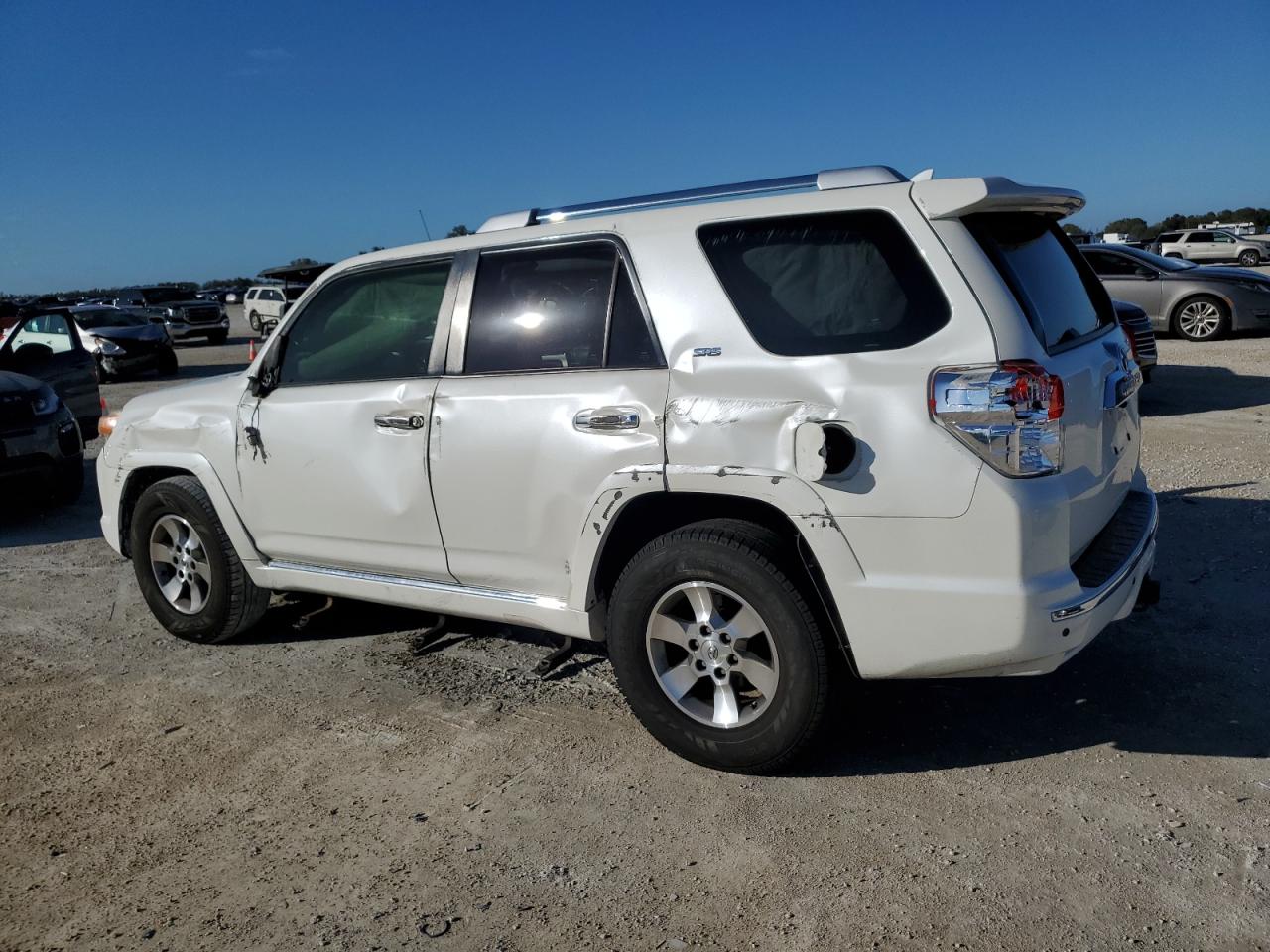 Изображение 2 2013 TOYOTA 4RUNNER SR5 2013 с VIN JTEZU5JR0D5062511